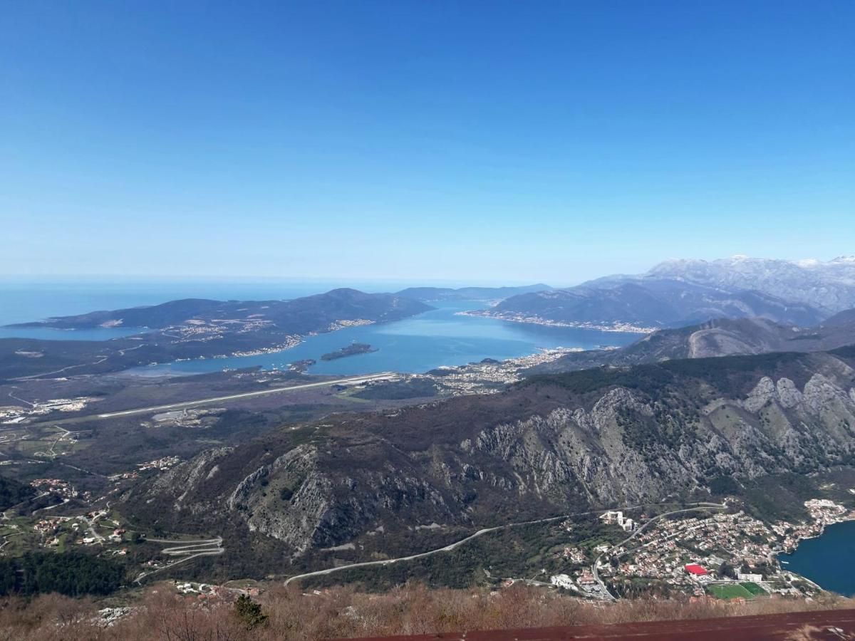 Adriabay Studio Tivat Exterior photo
