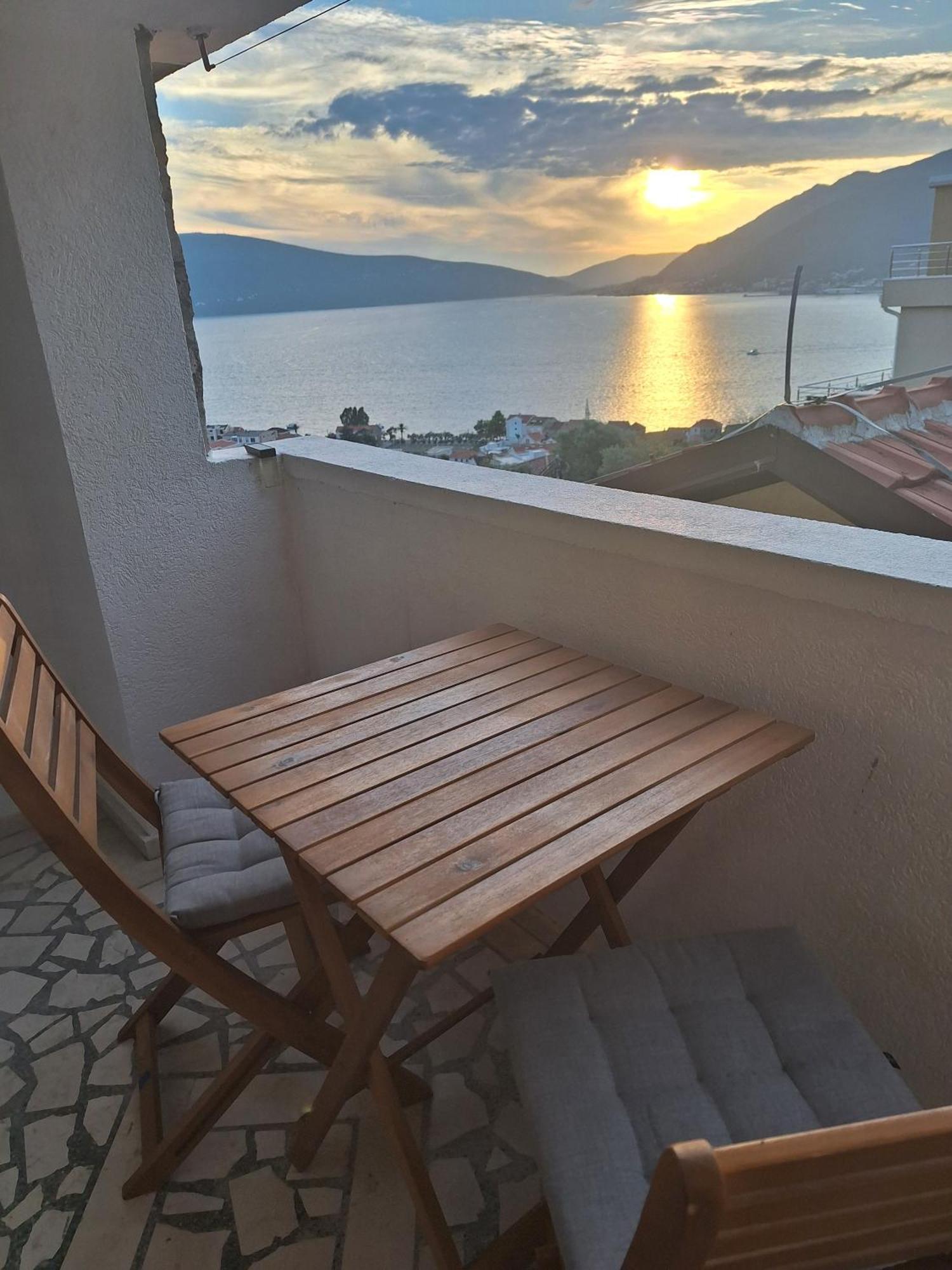 Adriabay Studio Tivat Exterior photo